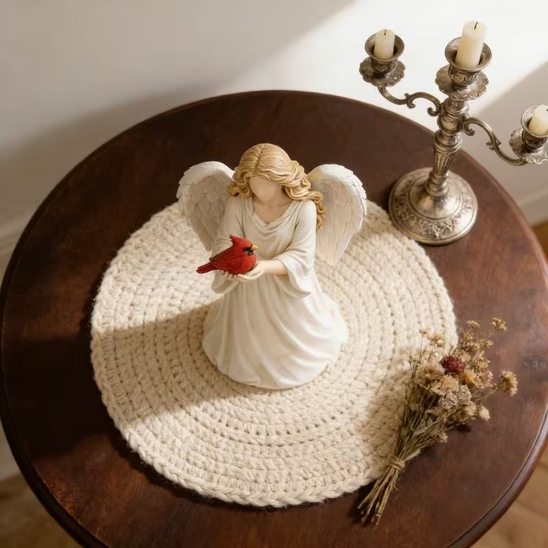 Angel Holding Cardinal Bird Resin Figurine, Memorial Angel Statue Home Bedroom Desktop Decor Ornament Gift